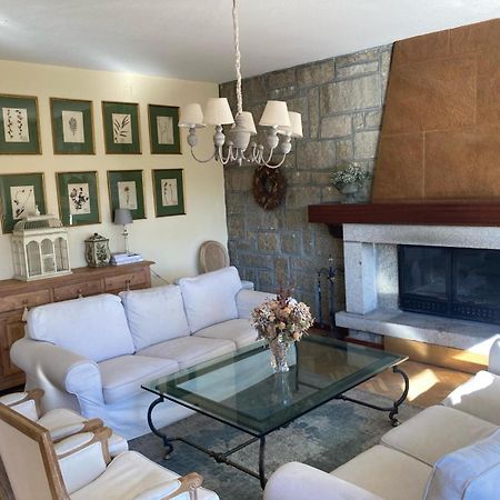Los Cedros, Gran Chalet Con Piscina Y Apartamento En Navacerrada Eksteriør bilde