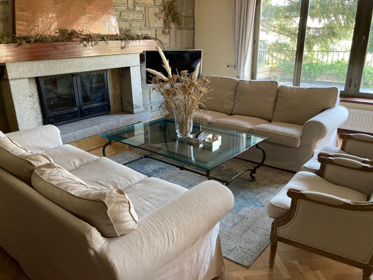 Los Cedros, Gran Chalet Con Piscina Y Apartamento En Navacerrada Eksteriør bilde