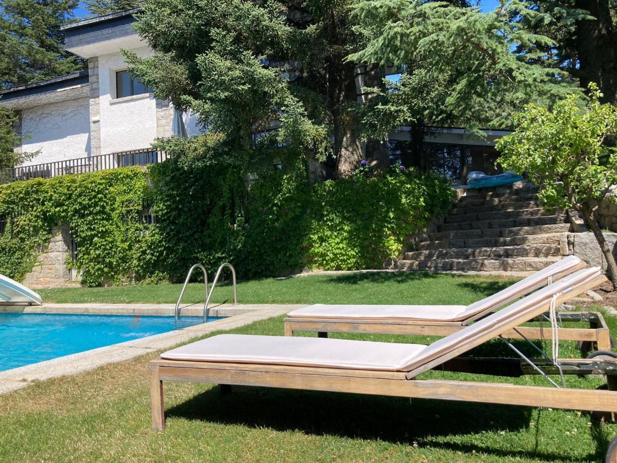 Los Cedros, Gran Chalet Con Piscina Y Apartamento En Navacerrada Villa Eksteriør bilde