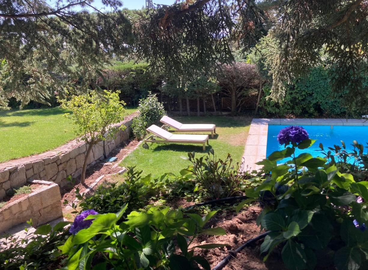 Los Cedros, Gran Chalet Con Piscina Y Apartamento En Navacerrada Eksteriør bilde