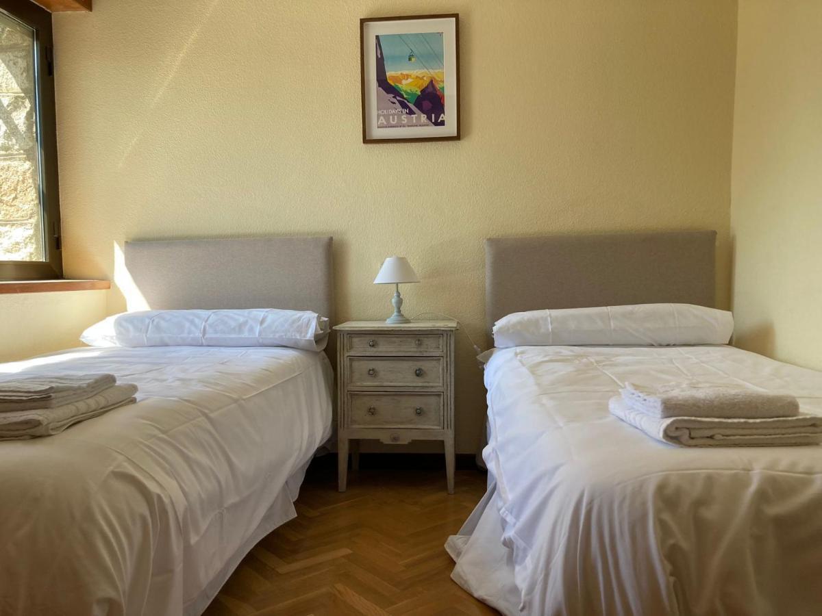 Los Cedros, Gran Chalet Con Piscina Y Apartamento En Navacerrada Eksteriør bilde
