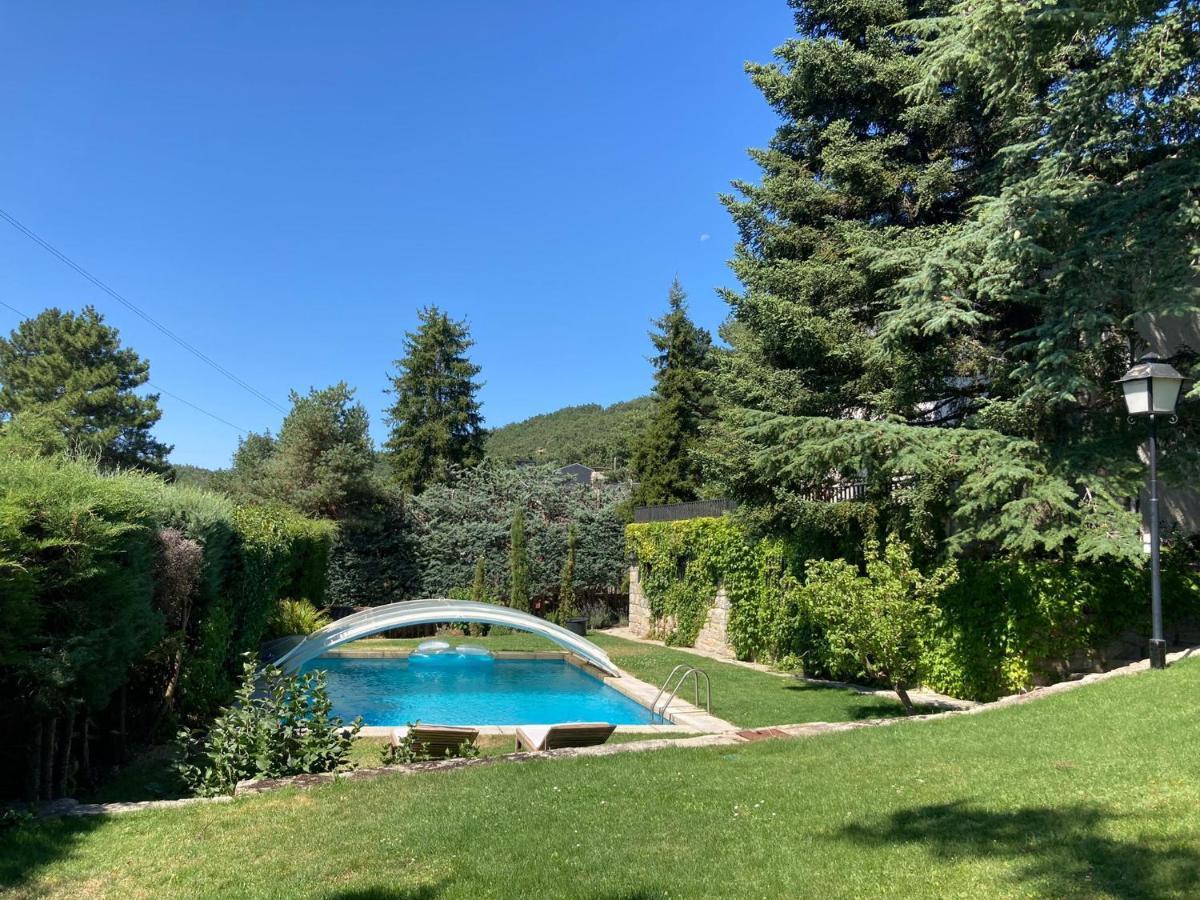 Los Cedros, Gran Chalet Con Piscina Y Apartamento En Navacerrada Eksteriør bilde