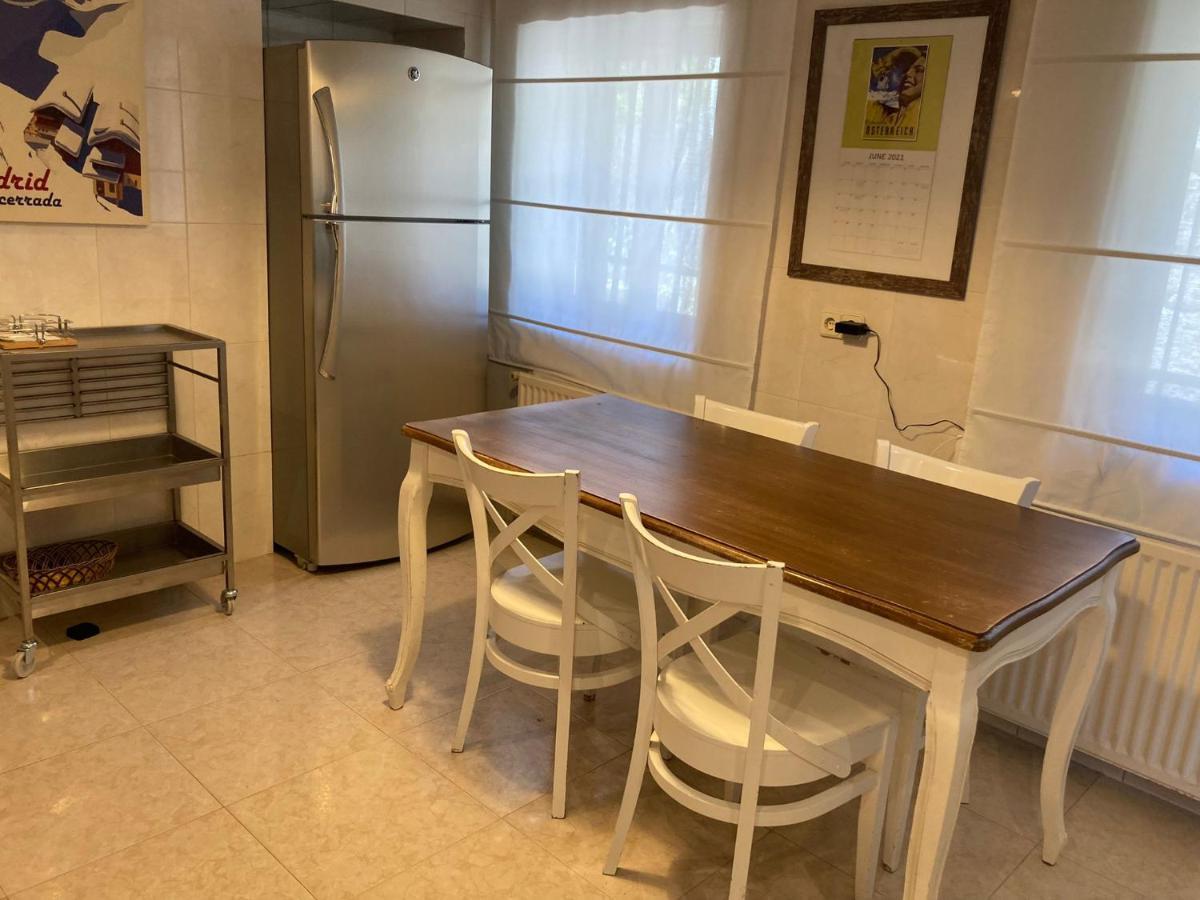 Los Cedros, Gran Chalet Con Piscina Y Apartamento En Navacerrada Eksteriør bilde