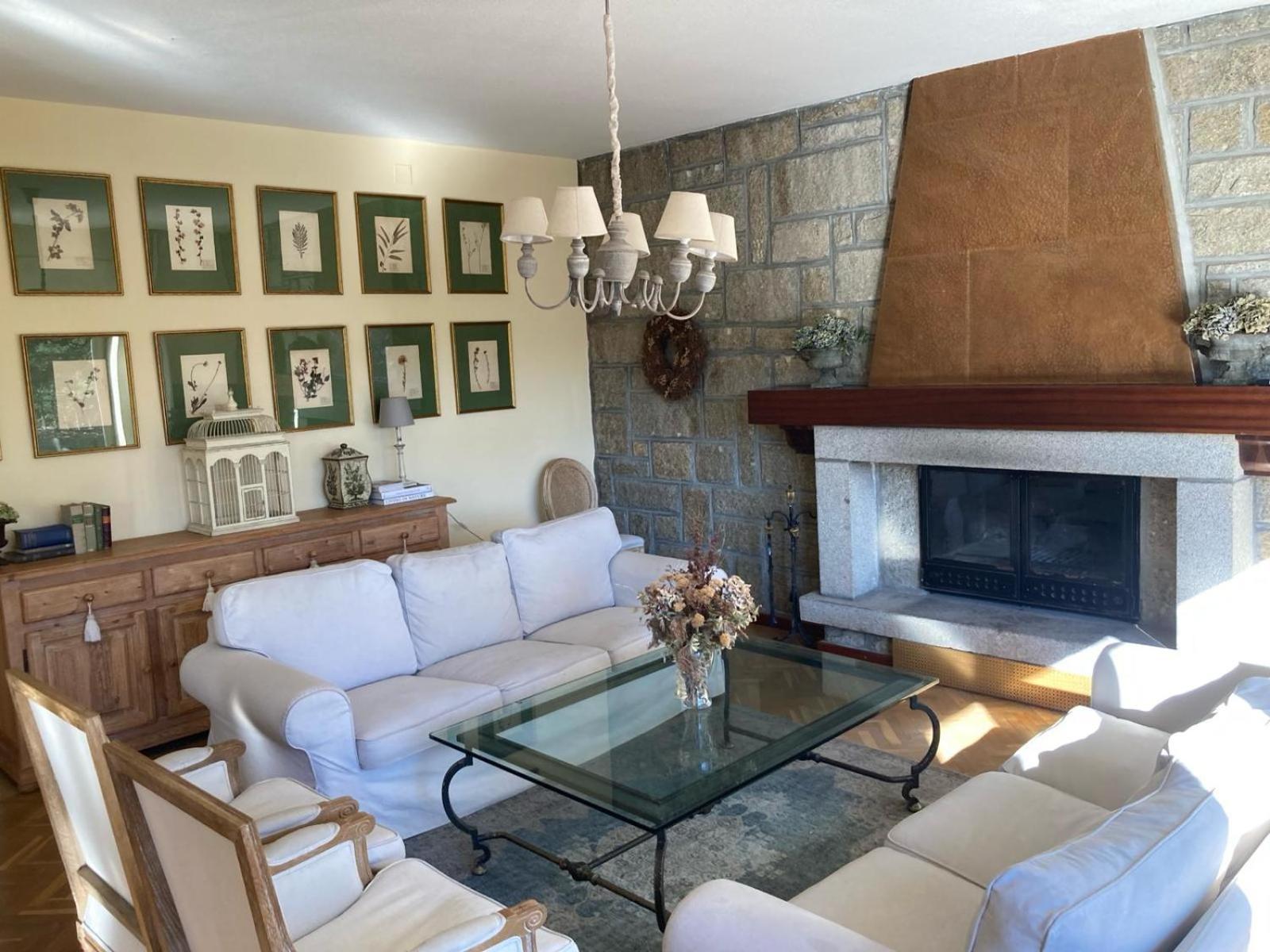 Los Cedros, Gran Chalet Con Piscina Y Apartamento En Navacerrada Eksteriør bilde